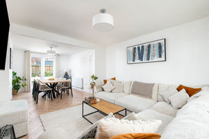 Photo 32- click for photo gallery